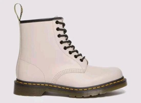  닥터마틴 부츠 31008348 BEIGE DOM - DR.MARTENS