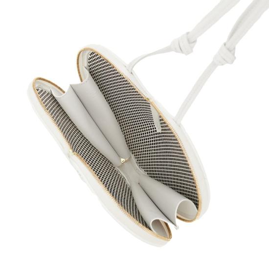  알라이아 크로스백 ALAIA 'Le Coeur' 그물 모티브 가죽 가방 여성 화이트 - ALAIA