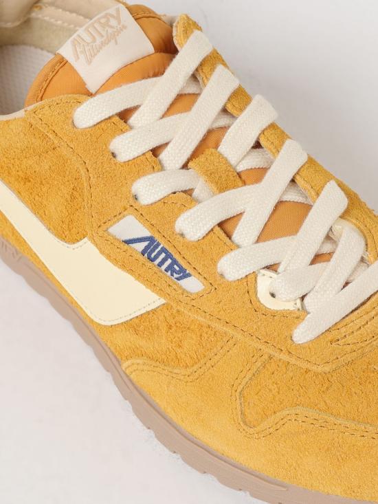 25SS 오트리 윈드스핀 스웨이드 레더 스니커즈 WSLMUB03 Ocher - AUTRY