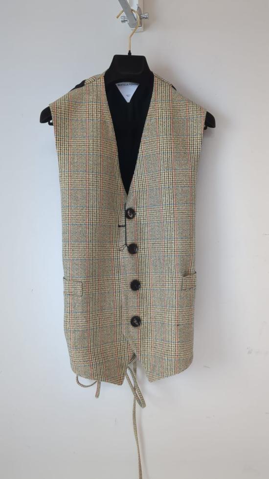 24FW 보테가베네타 프린스 오브 웨일즈 모티브 베스트 794207 V4BW0 1487