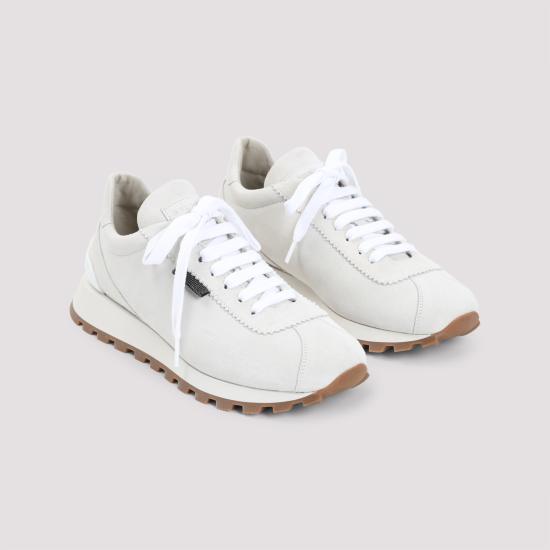  브루넬로 쿠치넬리 샤이니 탭 디테일 스웨이드 러닝 스니커즈 MZSFG2110 C159 WHITE DOM - BRUNELLO CUCINELLI