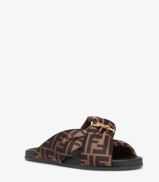 25SS 펜디 샌들 8X8645 AE7SF0R7V TABACCO NERO - FENDI