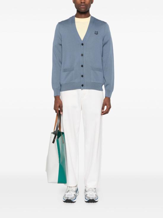 25SS 메종키츠네 볼드 폭스 헤드 패치 V넥 가디건 MM00509KT10360075 BRETON BLUE DOM - MAISON KITSUNE