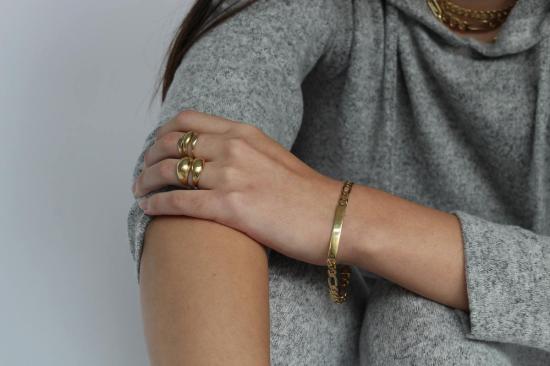  바비 카 팔찌 피가로 ID - BOBBIE CARR