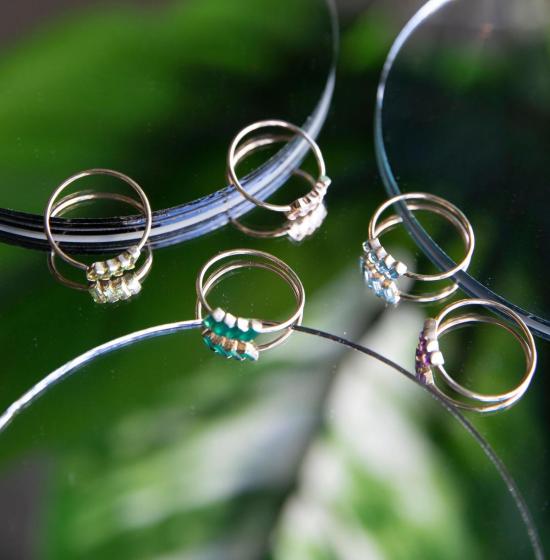  바비 카 반지 페리도트 바게트 링 - BOBBIE CARR