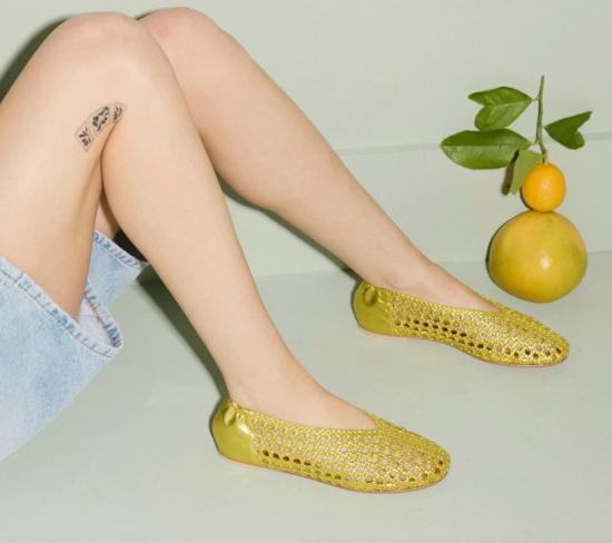  프레다 살바도르 뮬/슬리퍼 라일리 오픈 위브 발레 플랫 메탈릭 샤르트르즈