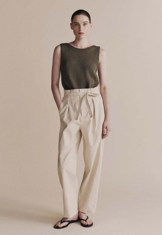  미정박 트레이닝/조거 팬츠 벨티드 배럴 레그  크림