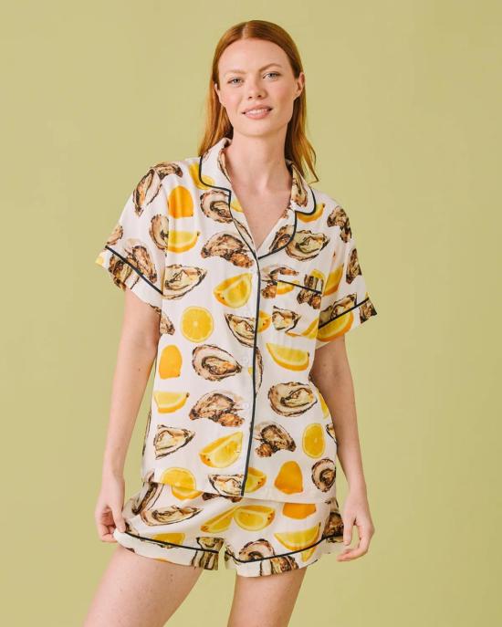  케이티 키메 라운지 웨어 더 월드 이즈 유어 오이스터 파자마 반바지 세트 옐로우 - KATIE KIME
