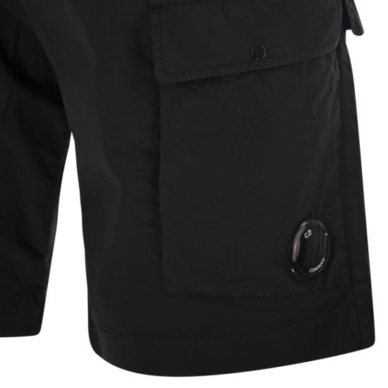 25SS 씨피 컴퍼니 숏팬츠 18CMBE111A BLACK - C.P. COMPANY