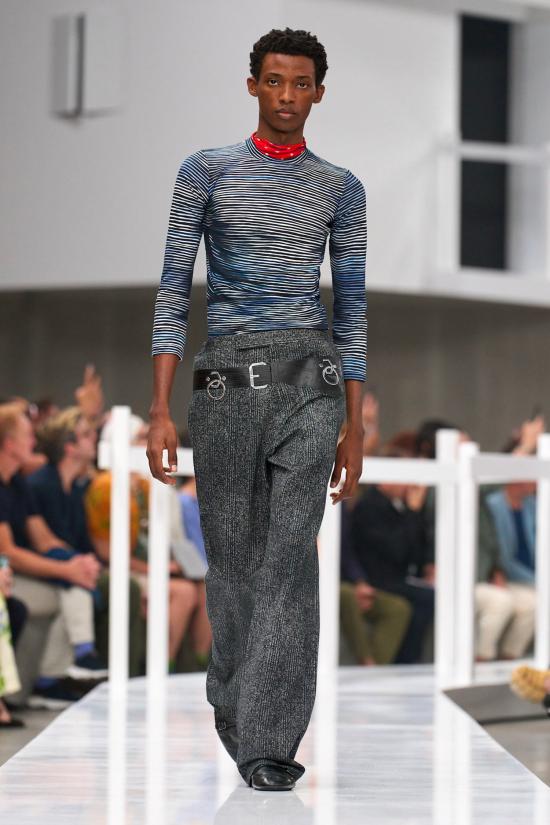  프라다 슈즈 2EG4697V6F0002 Black - PRADA