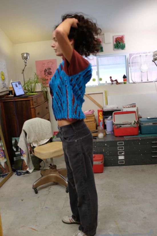  베클리나 반팔 티셔츠 Beklina Mona 셔츠 Umber/Parrot - BEKLINA