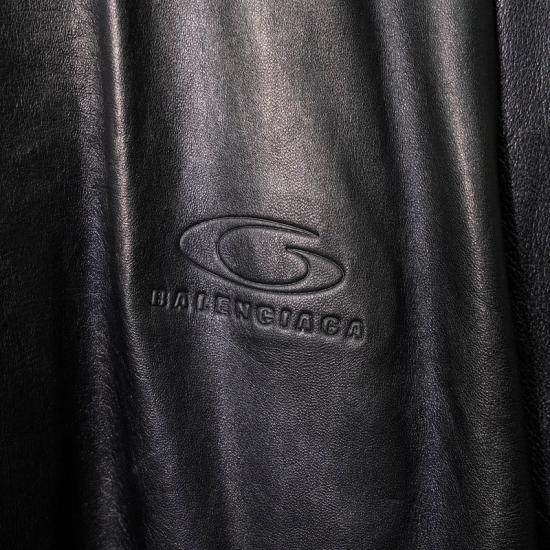 25SS 발렌시아가 코트 830870TSS011000 BLACK - BALENCIAGA