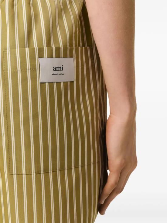  아미 숏팬츠 E25USO117CO0108 olive green - AMI