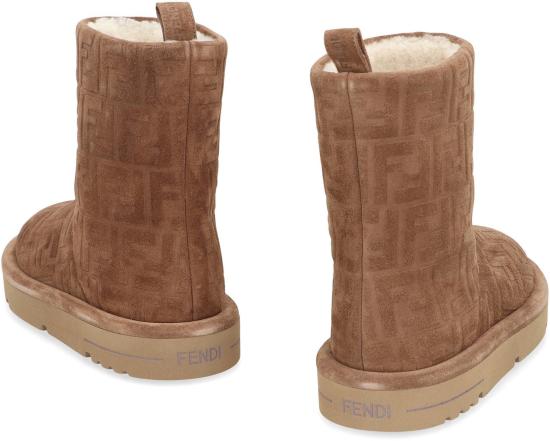 25FW 펜디 아프레 시크 FF 스웨이드 로우 부츠 8T8606ASA1 F0C23 BROWN - FENDI