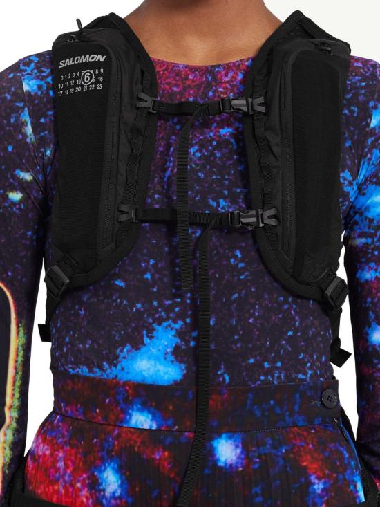 25FW MM6 메종 마르지엘라 X 살로몬 백팩 SB6WA0003 P5782H9966 Black - MM6 MAISON MARGIELA X SALOMON