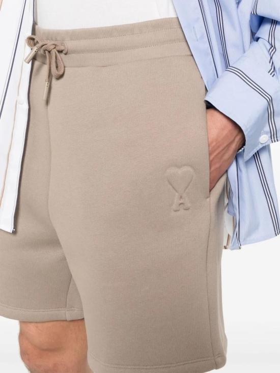  아미 숏팬츠 E24USO325749 taupe - AMI