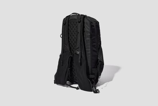 25SS 아크테릭스 백팩 AERIOS 18  X000009581 블랙 - ARC`TERYX