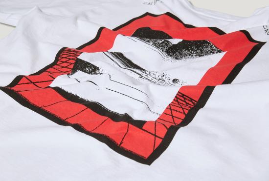 25SS 카브엠트 반팔 티셔츠 TH 다이빙 보드 T CES27T09 화이트 - CAV EMPT