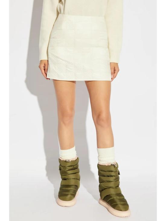  몽클레어 숏팬츠 J20932D00001788LM ivory - MONCLER