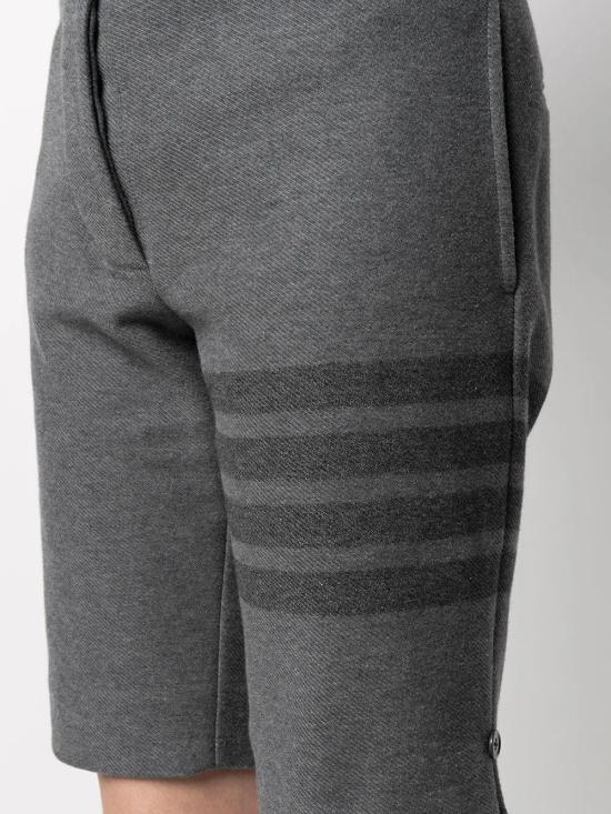  톰브라운 숏팬츠 FJQ058A06772 - THOM BROWNE