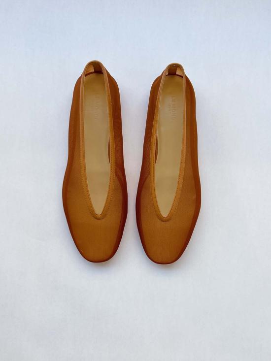  르 몽드 베릴 플랫 슈즈 루나 메쉬 슬리퍼 코냑