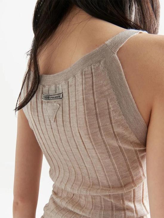  프라다 민소매 티셔츠 P29A23S23112CV - PRADA