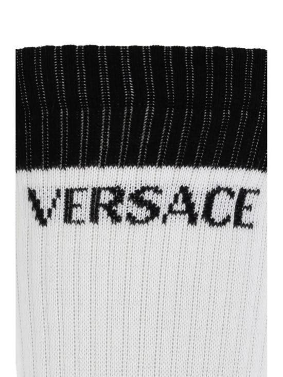 베르사체 양말 10190981A13740 - VERSACE