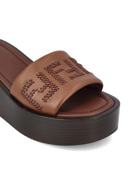 25SS 펜디 샌들 8R8692ATSWF1STJ P25 ACORN - FENDI