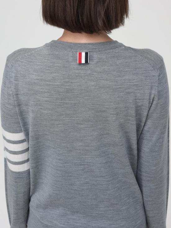 25FW 톰브라운 4바 릴렉스드 스웨터 FKA280AY1014 055 Grey - THOM BROWNE