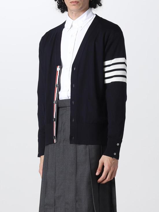 25FW 톰브라운 4바 서스테이너블 파인 메리노 울 클래식 가디건  MKC002AY1014 415 Navy - THOM BROWNE