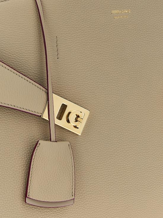 25SS 살바토레 페라가모 토트백 0779050CASTAGNETOSTONE Beige - SALVATORE FERRAGAMO