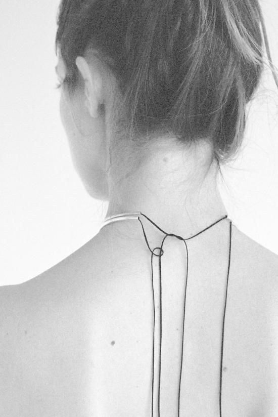  아니카 이네즈 키링 튜브 칼라 (실버 스트링 포함) - ANNIKA INEZ