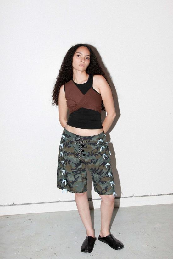  케이코 블라우스 KK Co 트위스트 스포츠 탱크 오닉스 & 머드 - KKCO