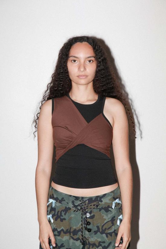  케이코 블라우스 KK Co 트위스트 스포츠 탱크 오닉스 & 머드