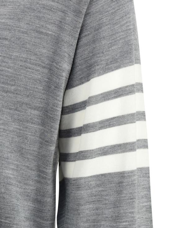 26SS 톰브라운 4바 서스테이너블 파인 메리노 울 클래식 가디건  MKC002AY1014 058 GREY - THOM BROWNE