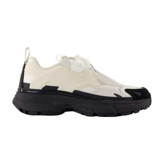 25SS 메종키츠네 스니커즈 MW04803WQ1101 B197 BLACK WHITE BICOLOR black