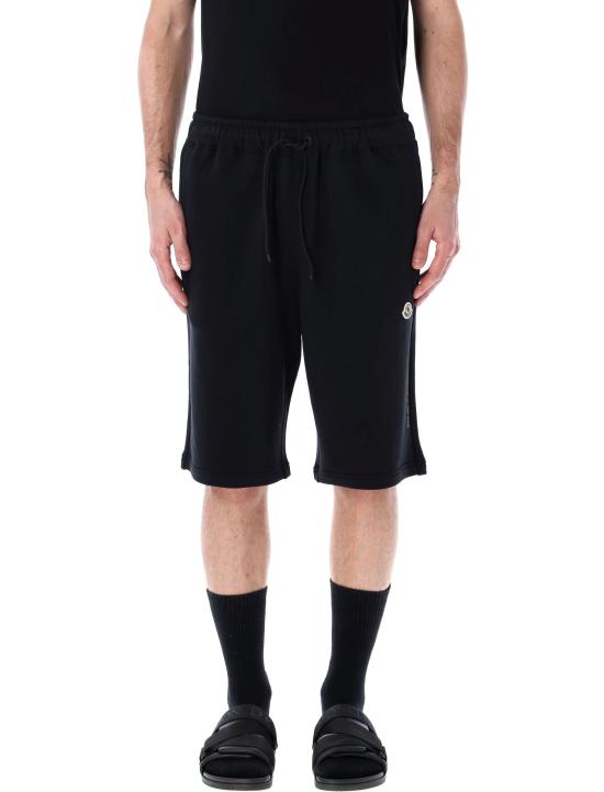 25SS 몽클레어 숏팬츠 8H00001M5214 999 Nero