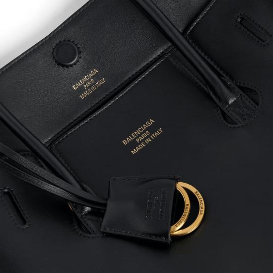 25SS 발렌시아가 크로커다일 이펙트 탑 핸들 숄더 백 8133572ABAV 1000 BLACK - BALENCIAGA