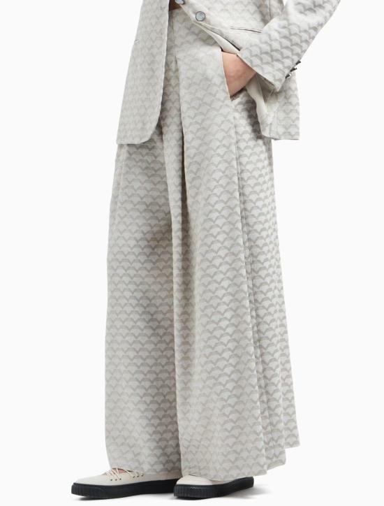 25SS 엠포리오 아르마니 숏팬츠 EW001580TE14130F1047 Beige - EMPORIO ARMANI