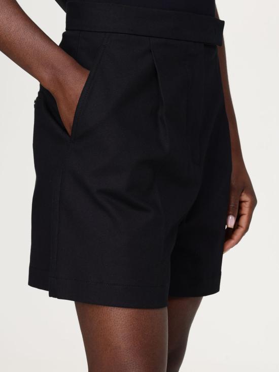 25SS 막스마라 숏팬츠 2511141043600 007 Black - MAX MARA