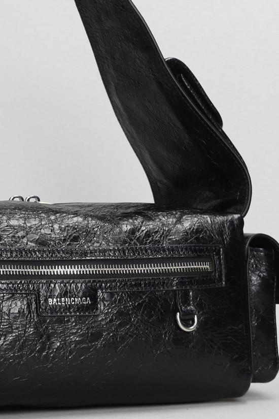 24FW 발렌시아가 숄더백 407647 702167210C8 Black - BALENCIAGA