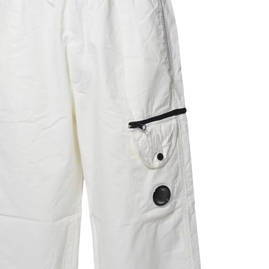 25SS 씨피 컴퍼니 트레이닝/조거 팬츠 18CMPA094A006475G103 GAUZE WHITE DOM - C.P. COMPANY