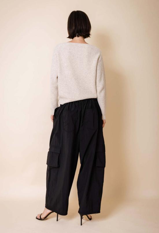  더 엔케이씨 스토어 스트레이트 팬츠 Nkc 낙하산 바지 블랙 - The NKC Store