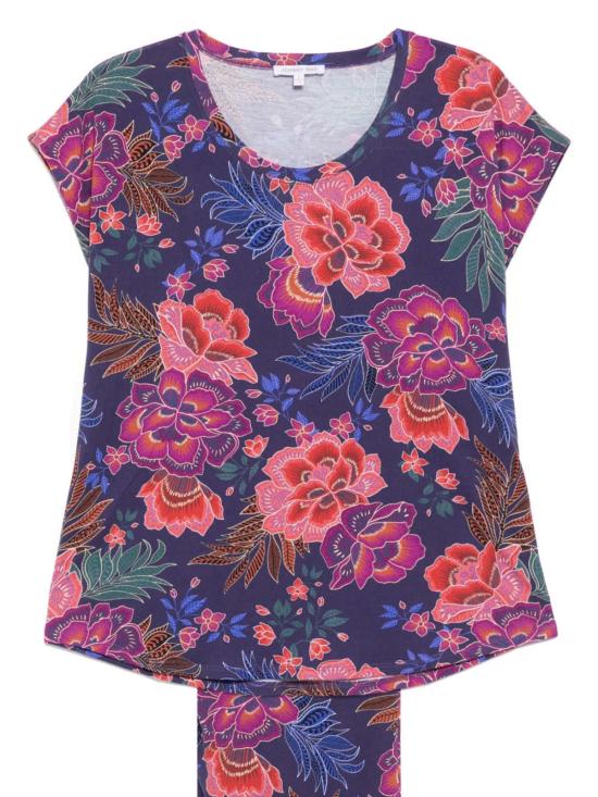  조니 와스 라운지 웨어 조니는 바비 크롭 파자마 세트 에타의 정원을 입고 있었습니다.