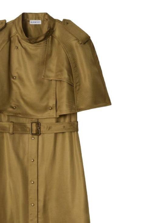 25SS 버버리 코트 8106221 X WALRUS - BURBERRY