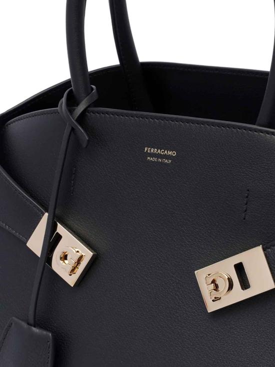  살바토레 페라가모 토트백 766758215608 Black - SALVATORE FERRAGAMO