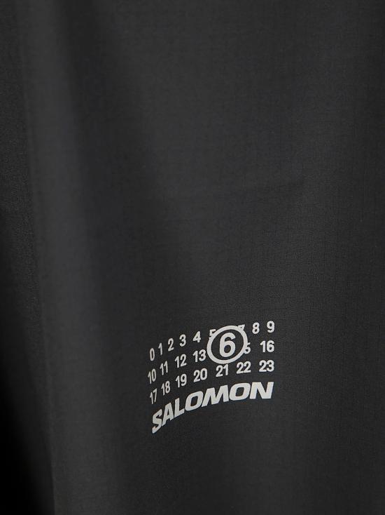 25SS MM6 X 살로몬 숏팬츠 S52MU0131M35417 900 DEEP BLACK - MM6 X SALOMON