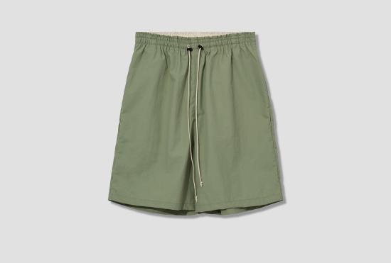 25SS 카미엘 포트젠스 숏팬츠 무릎 반바지 - 나일론 염색 타프타 CF.19.13.01.01 그린