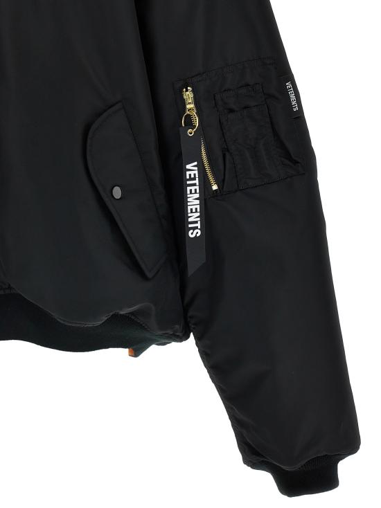 25SS 베트멍 패딩 UA66JA310BBLACK - VETEMENTS