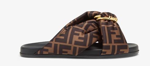 25SS 펜디 뮬/슬리퍼 8X8645AE7SF0R7V DOM